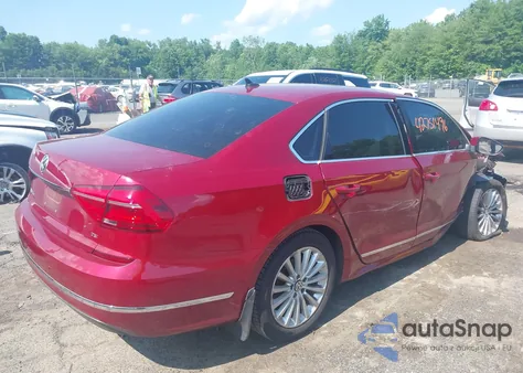 2016 Volkswagen Passat 1.8T Se z USA, uszkodzony, nr VIN 1VWBT7A38GC051169